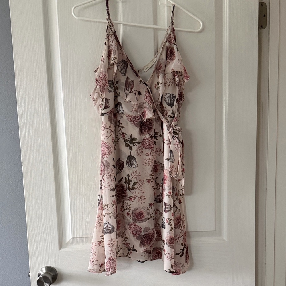 Floral Lace Trim Chemise in Pink